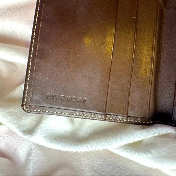 Givenchy VNTG Monogram Wallet CD 1013 - Picture 5 of 12